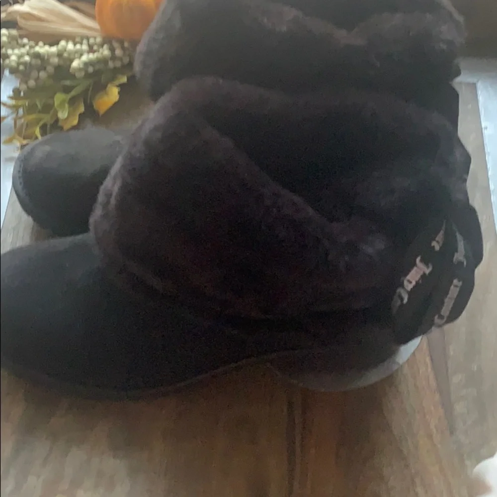 Juicy‎ Couture New furry warm winter ankle boots